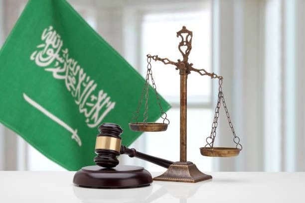 التركيز على الشكل الخارجي للنص أو شكل الصفحة التي يقرأها